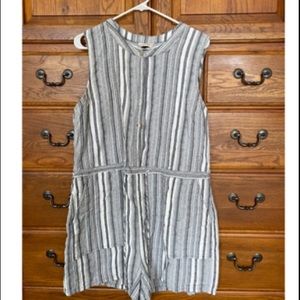 Universal Thread Romper